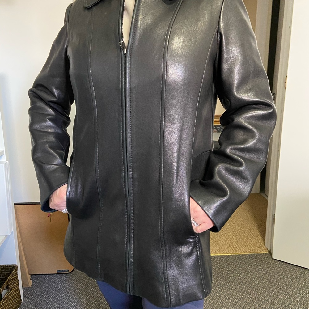 Leather jacket - Picture 4 of 6